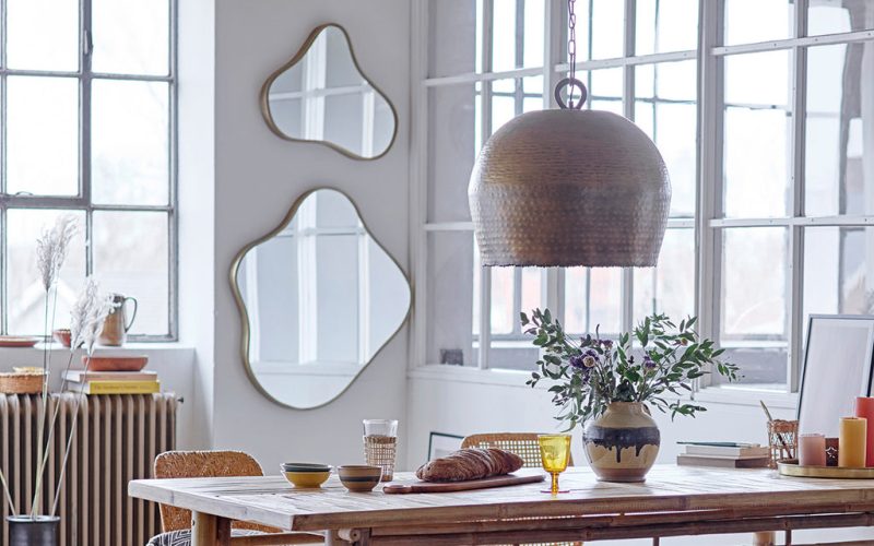Blob Mirrors: The Unexpected Trend Taking Over Interior Design